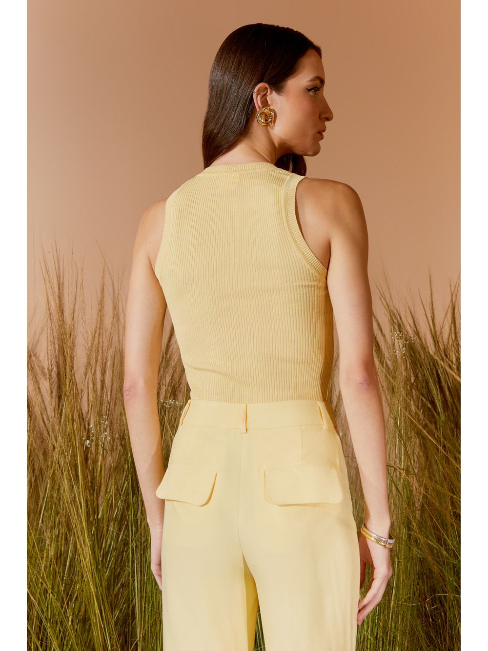 Agilità — BLUSA TRICOT DECOTE V BOTÕES