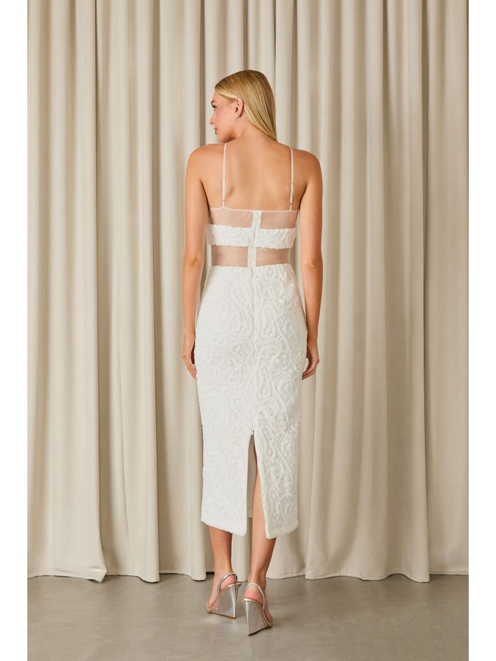 Agilità — VESTIDO MIDI LILY RENDA VELUDO