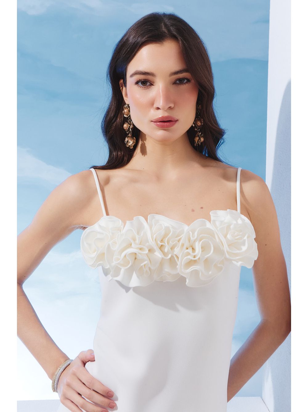 Agilità — VESTIDO MIDI BABADO DECOTE