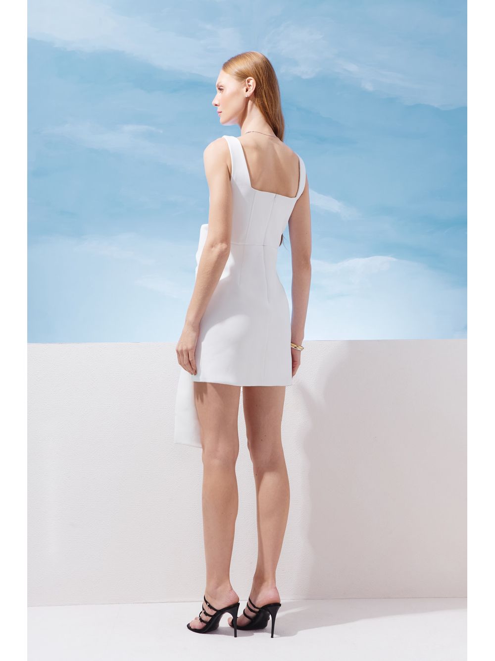 Agilità — VESTIDO CURTO SAIA LAÇO